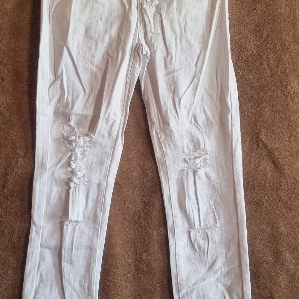 White High Rise, Ripped Jean - Picture 10 of 13